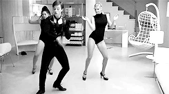 Tumblr m9g06lq9ld1ra5gbxo6 250.gif