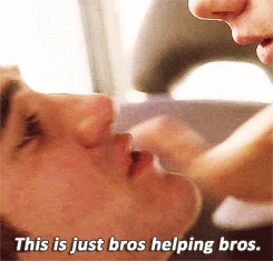 Tumblr mi8x05mNI21r8d79lo1 r1 250.gif