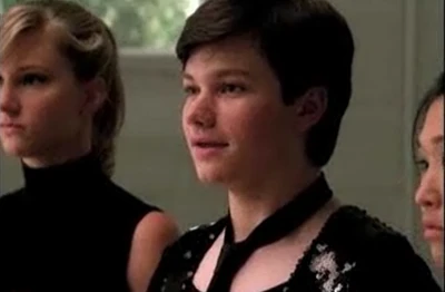 Img-glee-still 111558544911.png