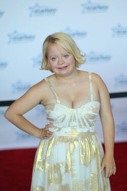 Lauren Potter Glee Wiki Fandom
