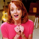 Tumblr myd2i8hJ5m1rorqk0o3 r2 250.gif