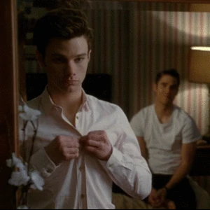 Tumblr mit2r2xddj1ryvuwbo1 400.gif