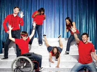 Glee l.jpg