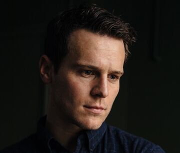 Jonathan Groff Glee Wiki Fandom