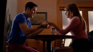 Glee-Loser-Like-Me-Season-5-2015-Darren-Criss-Blaine-Rachel-Lea-michele-Suddenly-Seymour