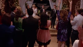 Normal scnet glee6x08 3024