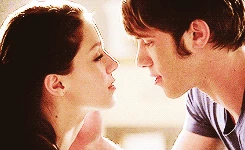 Theylookinlovehonestly - ryley.gif