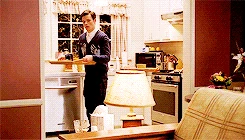 Tumblr ml05dpzBLJ1qgyzvzo4 250.gif