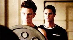 Tumblr ndo0fbKBDw1ra5gbxo9 r1 250.gif