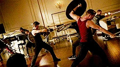 Tumblr n45gauHq9y1renejro2 250.gif