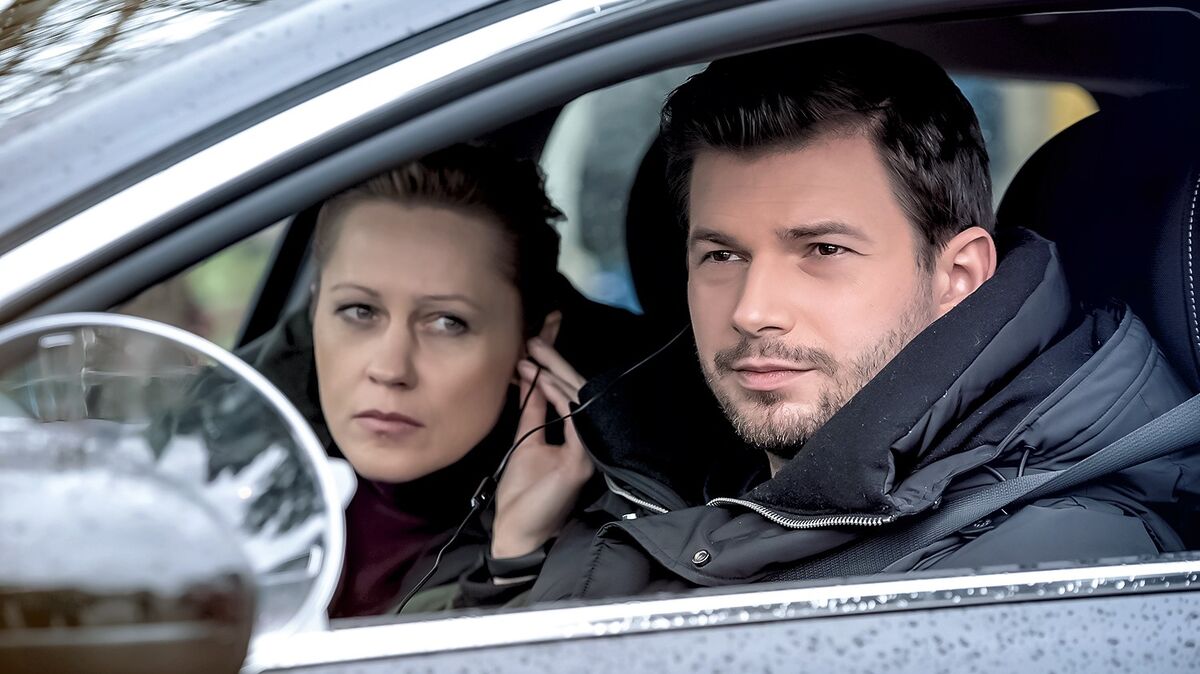 Gliniarze Lena W Ciąży Z Kim Odcinek 585 | Gliniarze Polska Wiki | Fandom