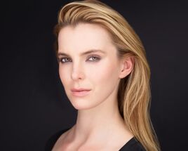 Betty Gilpin
