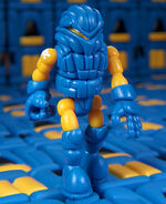 Archive-darktrav-G2B.jpg (66 KB) Dark Traveler Glyaxia Soldier Reverse