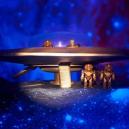 Forbidden Planet C-57D Space Cruiser model (Polar Lights)[7]