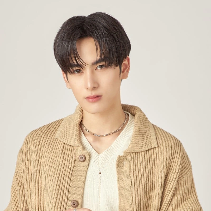 Santa Pongsapak Udomphoch | GMMTV Wiki | Fandom