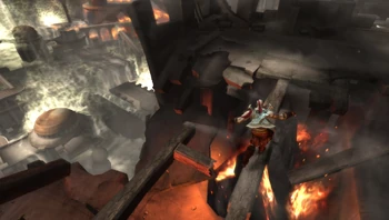 Kratos en la Isla de Creta atravesando una viga de madera.