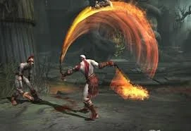 Kratos luchando frente al Templo de Euríale.