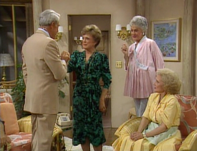 https://static.wikia.nocookie.net/goldengirls/images/0/09/Ep1-5.jpg/revision/latest?cb=20110102012834