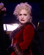 Luponecandide.jpg (15 KB) Old Lady in Candide.