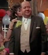 Kayeherman.jpg (20 KB) Herman in Sweet Charity.