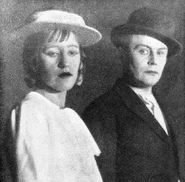 Jenny and Johann Ackermann in Aufstieg und Fall der Stadt Mahagonny.