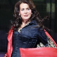Dexteryvonne.jpg (25 KB) Yvonne Atkins in Bad Girls: The Musical.