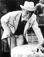 Drakehonoré.jpg (44 KB) Honoré Lachailles in Gigi.