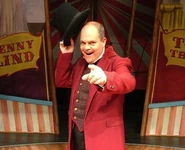 Oscarmorty.jpg (51 KB) P.T. Barnum in Barnum.