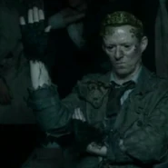 Hastur hand raised.jpg (23 KB)