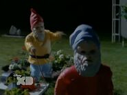 Revengeoflawngnomes 06