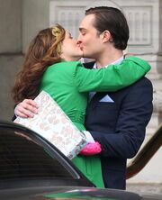 Chuck-and-blair-kiss 521x644