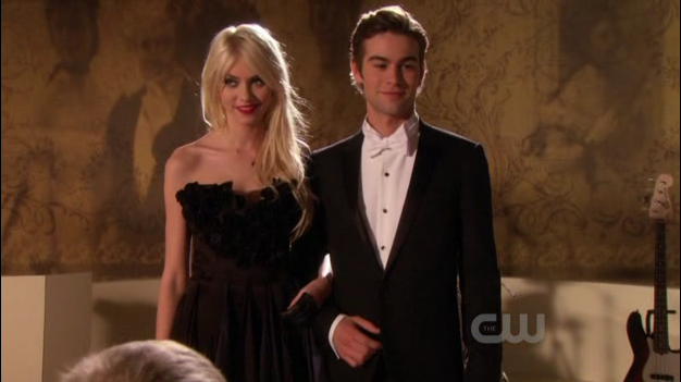 Ribbon Tie of Jenny Humphrey (Taylor Momsen) in Gossip Girl (S01)