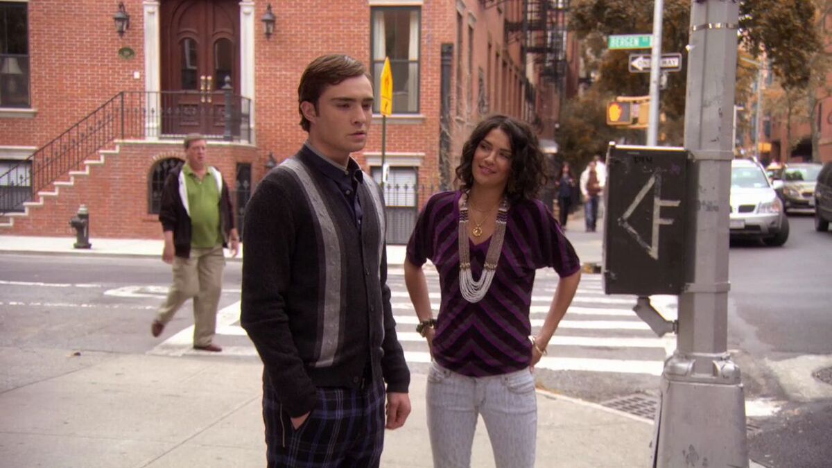 chuck bass season 2 - Pesquisa Google  Gossip girl chuck, Chuck bass,  Gossip girl season 2