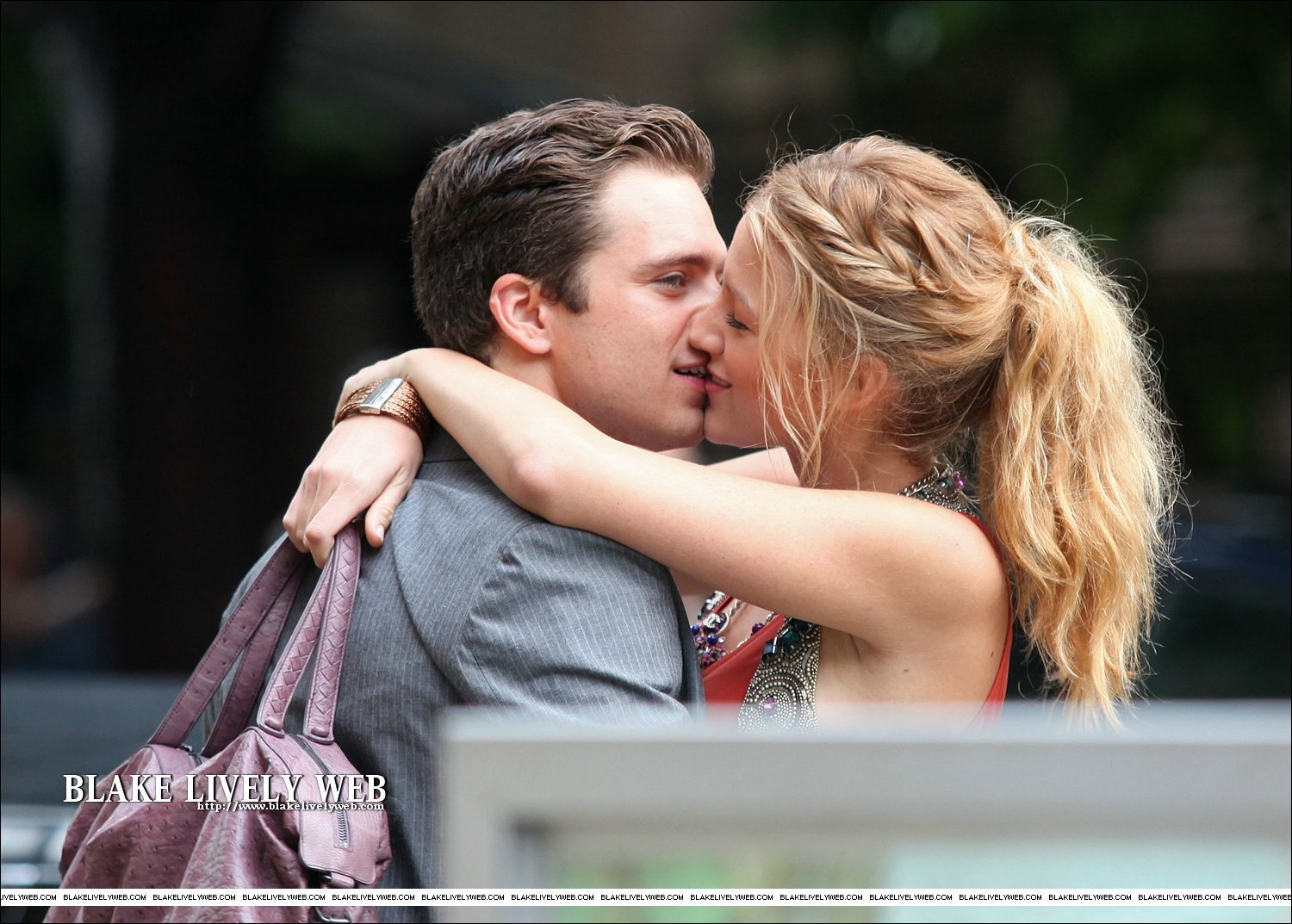 gossip girl serena and dan kissing