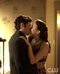 Dan-Blair-kissing-still-dan-and-blair-21336267-407-500