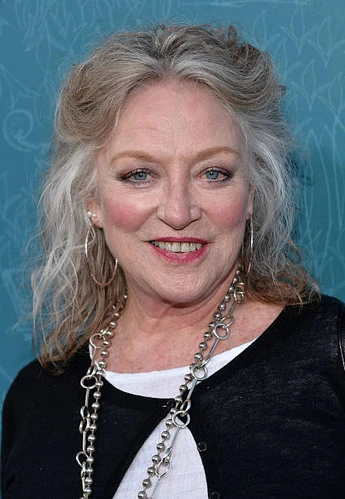 Veronica Cartwright | Gotham Knights Wiki | Fandom