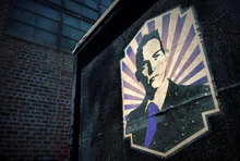 Nuevo logo de la familia criminal, con la cara de Cobblepot.