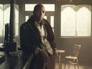 Bazza (Hainsley Lloyd Bennett) (10 épisodes)