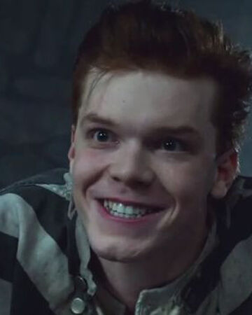 ジェローム ヴァレスカ Gotham Wiki Fandom ジェローム ヴァレスカ Gotham Wiki Fandom