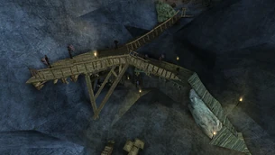 Stara Kopalnia ścieżka w dół G.png (2,79 MB) Drewniane konstrukcje prowadzące w dół