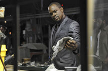 Jeremiah Bello (Gbenga Akinnagbe)