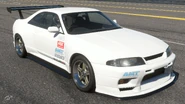 E. Nakano's R33 GT-R.