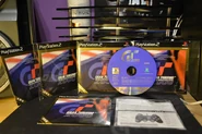 39494351152 aa92664652 c.jpg (134 KB) The game discs, cases, and manuals on display