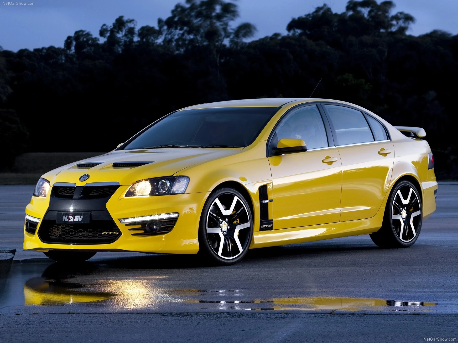 2011 HSV GTS - CC2 Vehicle Suggestions - Car Crushers Forum, image size:1920x1440