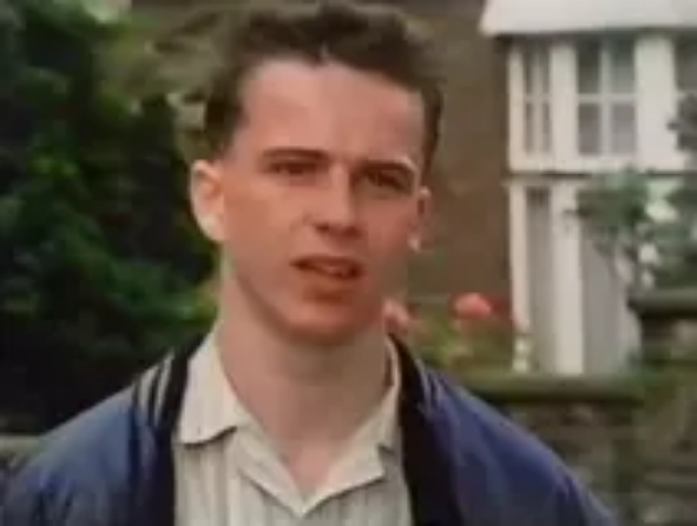https://static.wikia.nocookie.net/grangehill/images/6/6b/Gripper_Stebson_%28Series_7%29.png/revision/latest?cb=20160730113248