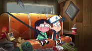 Dipper und Candy im Rücksitz.