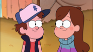 S1e9 Dipper and Mabel looking at each other