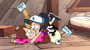 S1e16 Dipper tackles Mabel