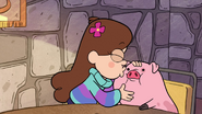 Mabel kisses Waddles.