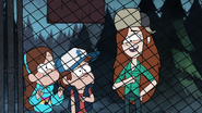 S1e5 wendy punching dipper